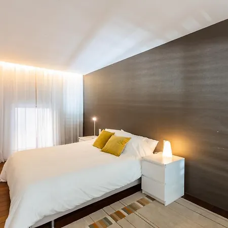 River House * Порту